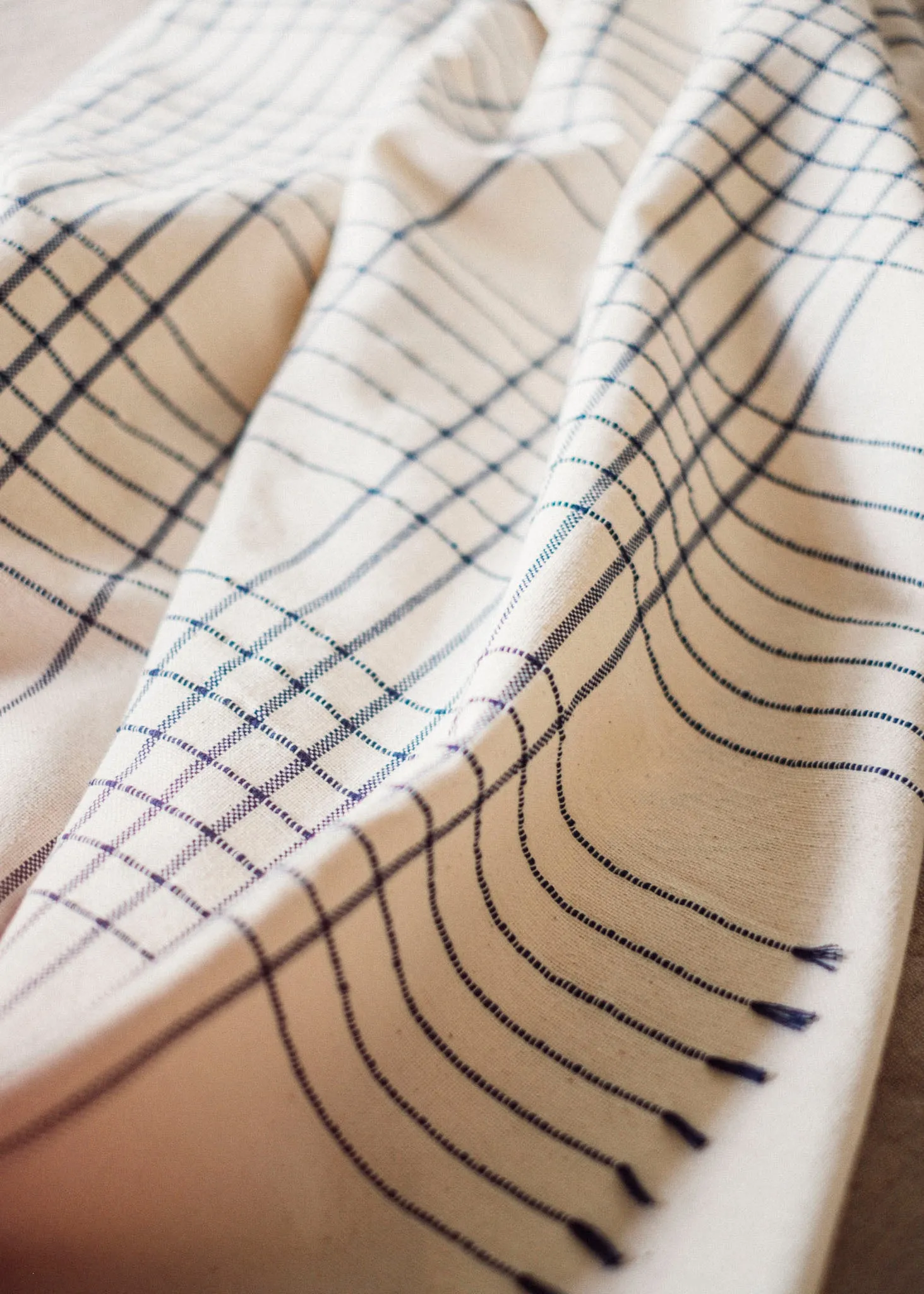 Raya Throw, Indigo