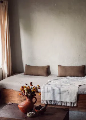 Raya Throw, Indigo