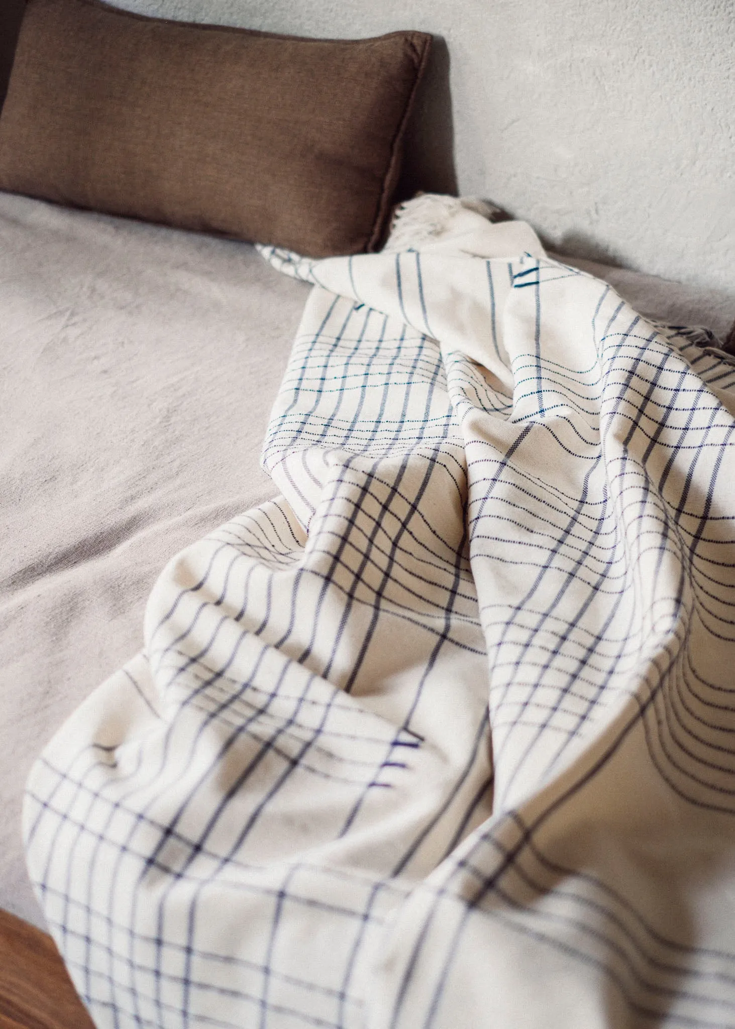 Raya Throw, Indigo