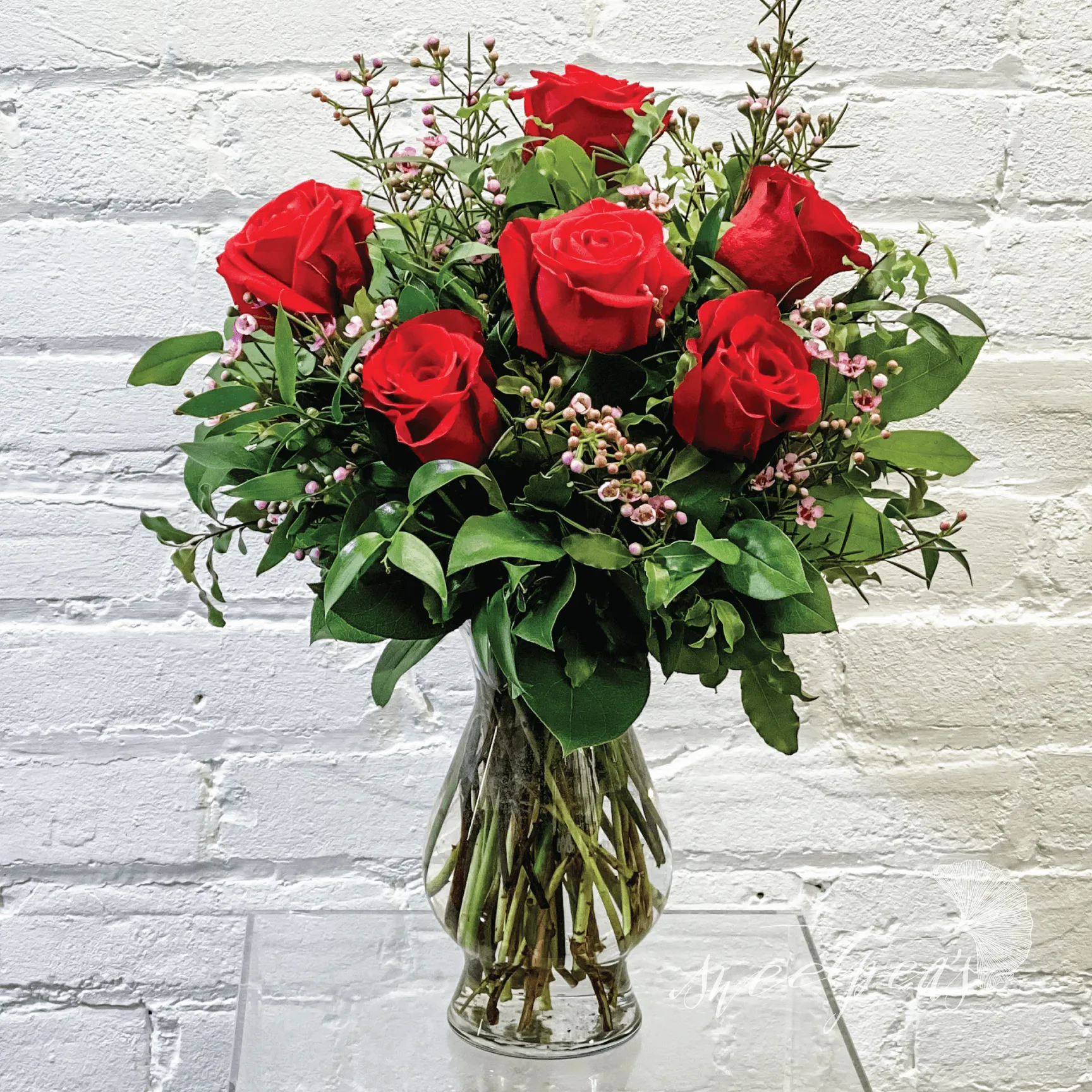 Red Roses - Half Dozen (Deluxe)