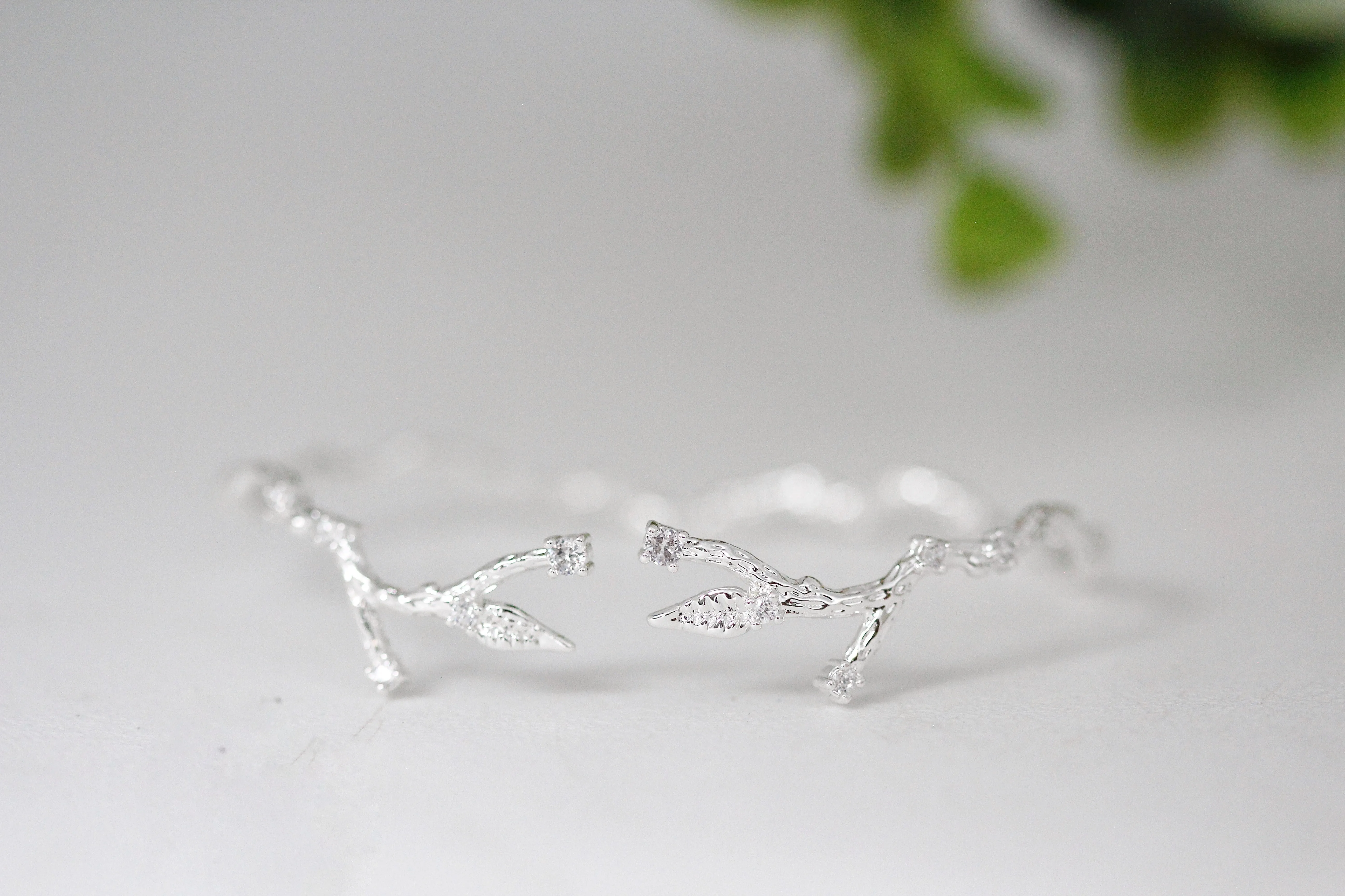 Rustic Dainty Branch Crystals Bracelet