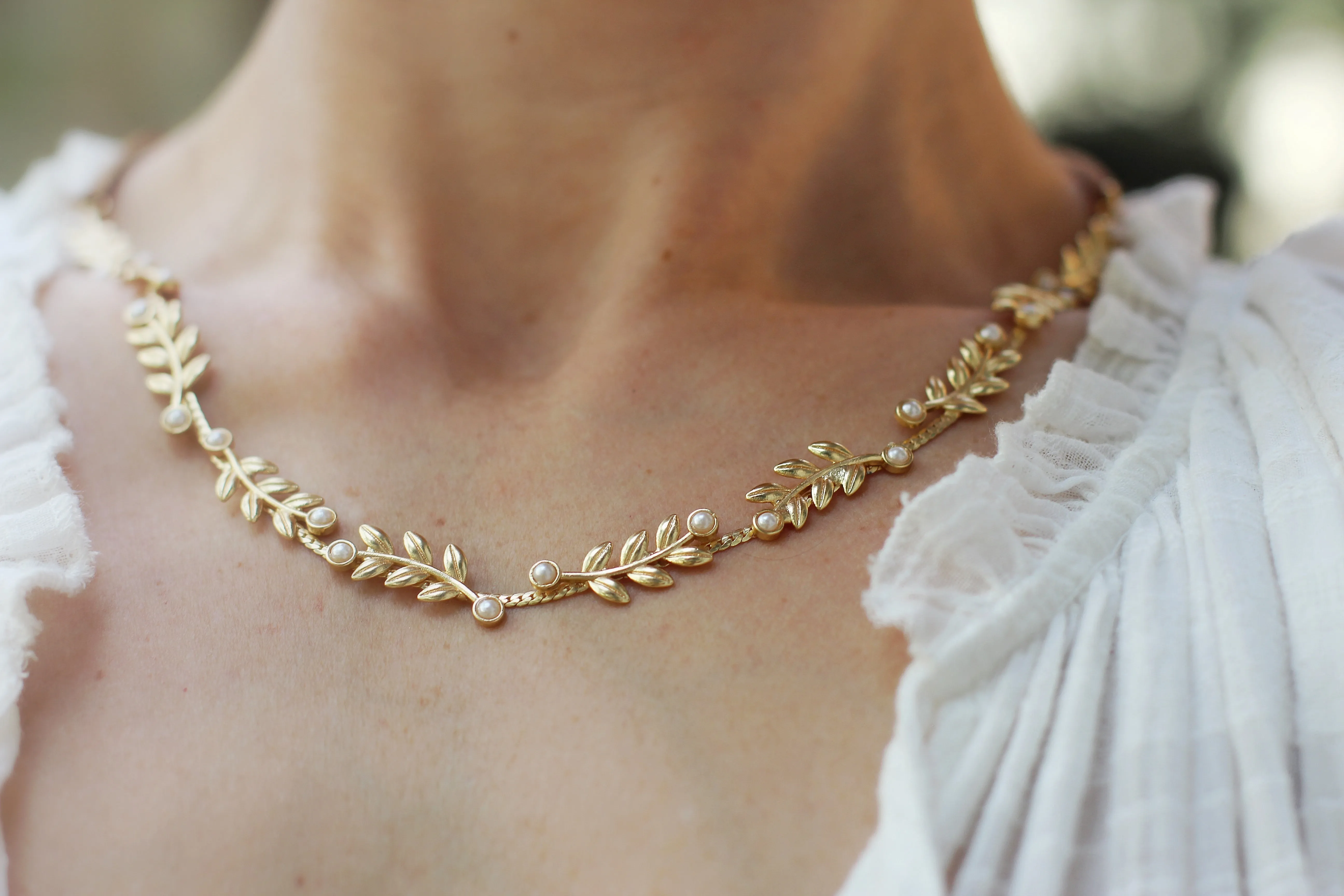 Rustic Dainty Branch Crystals Bracelet