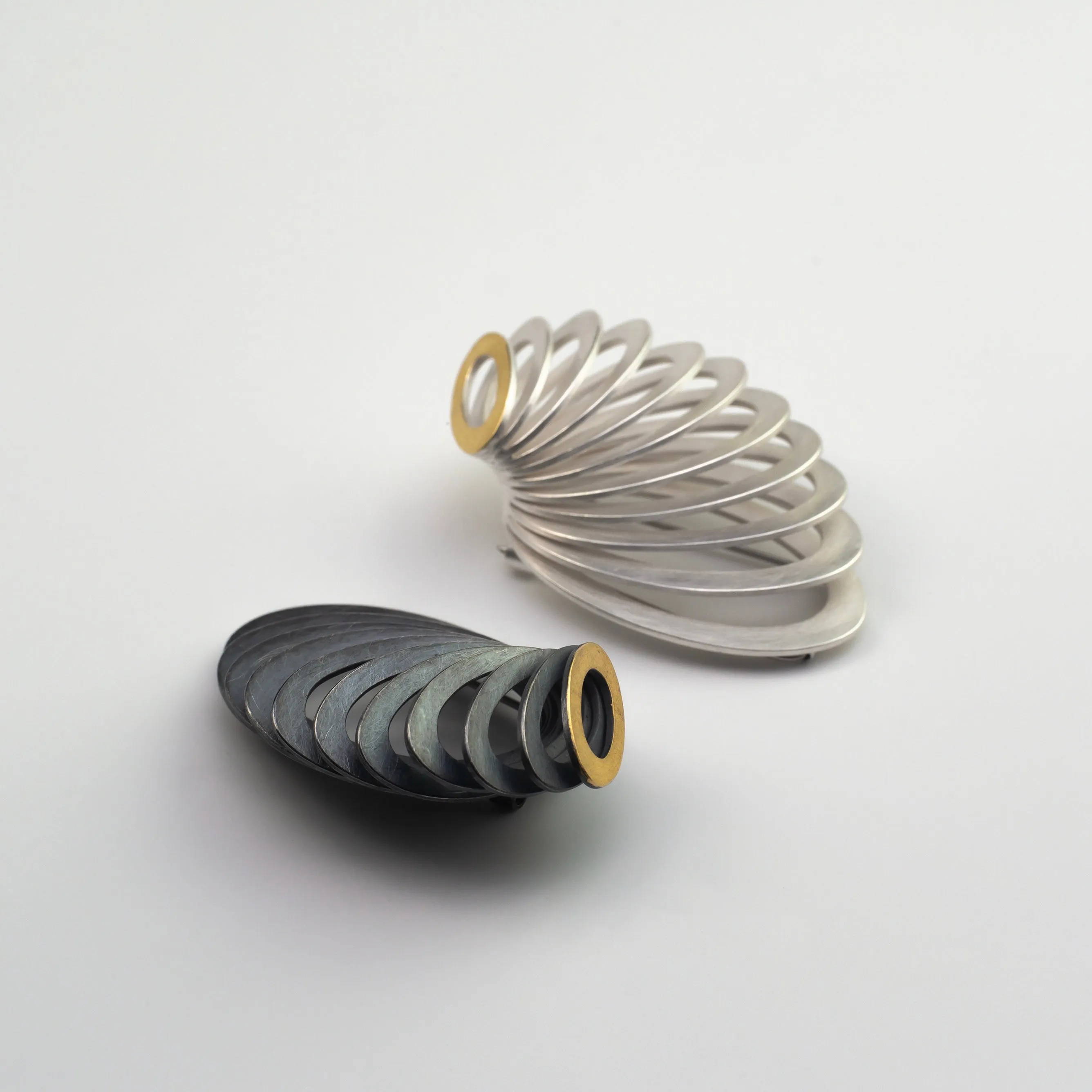 Spread N°215 Brooch