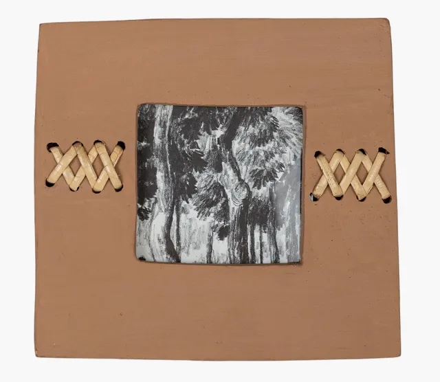 Trail Terracotta Frame