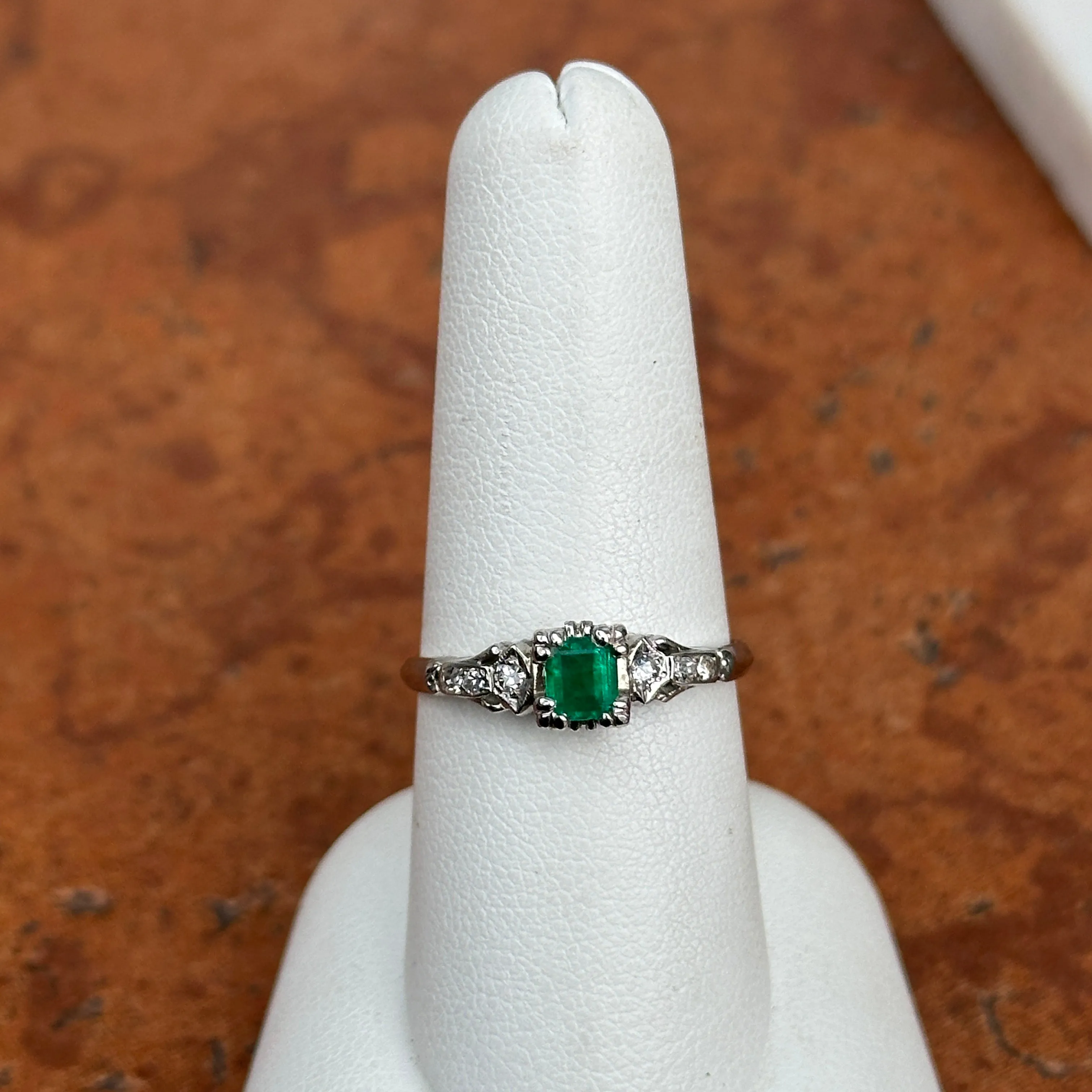 Vintage 18K White Gold Emerald   Diamond Ring