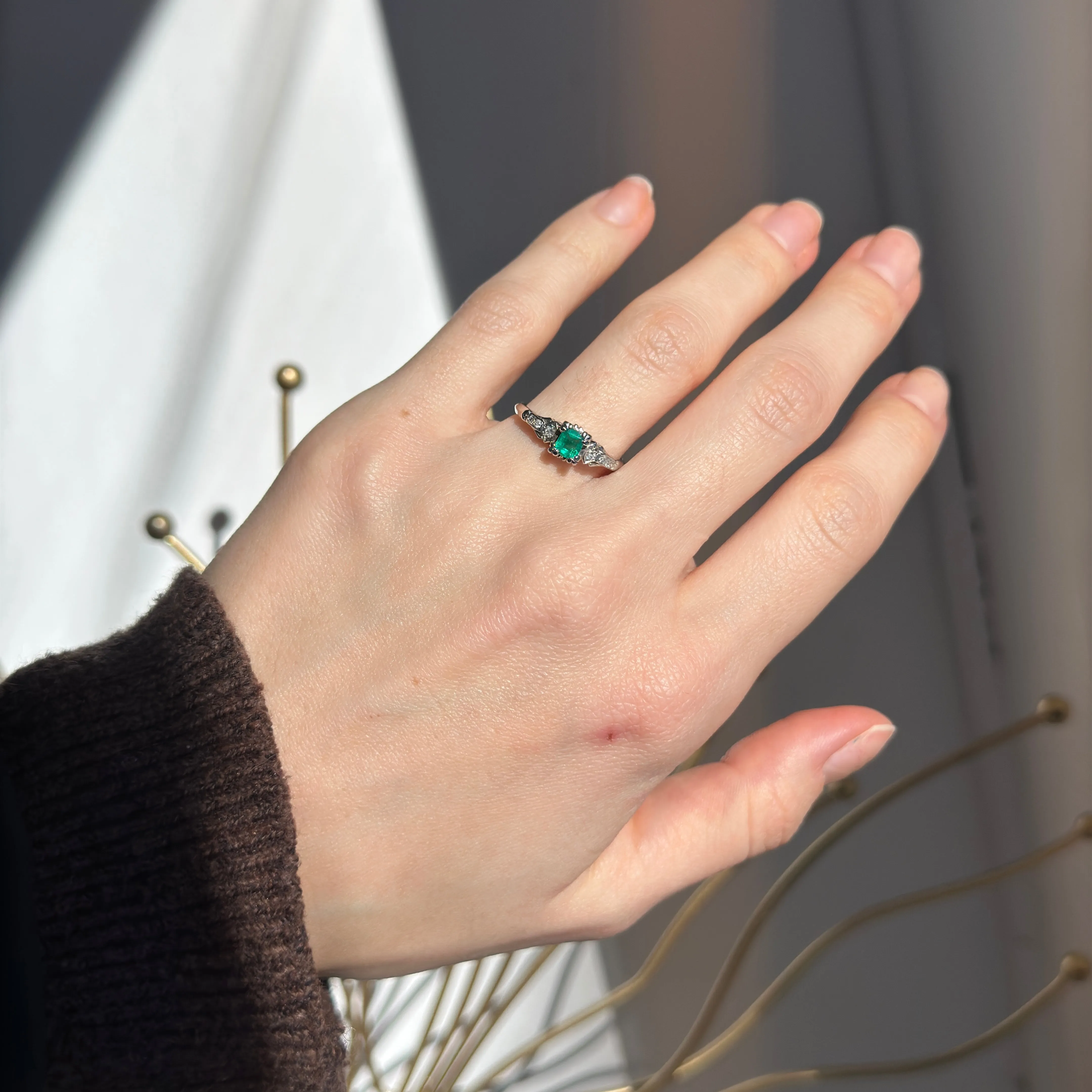 Vintage 18K White Gold Emerald   Diamond Ring