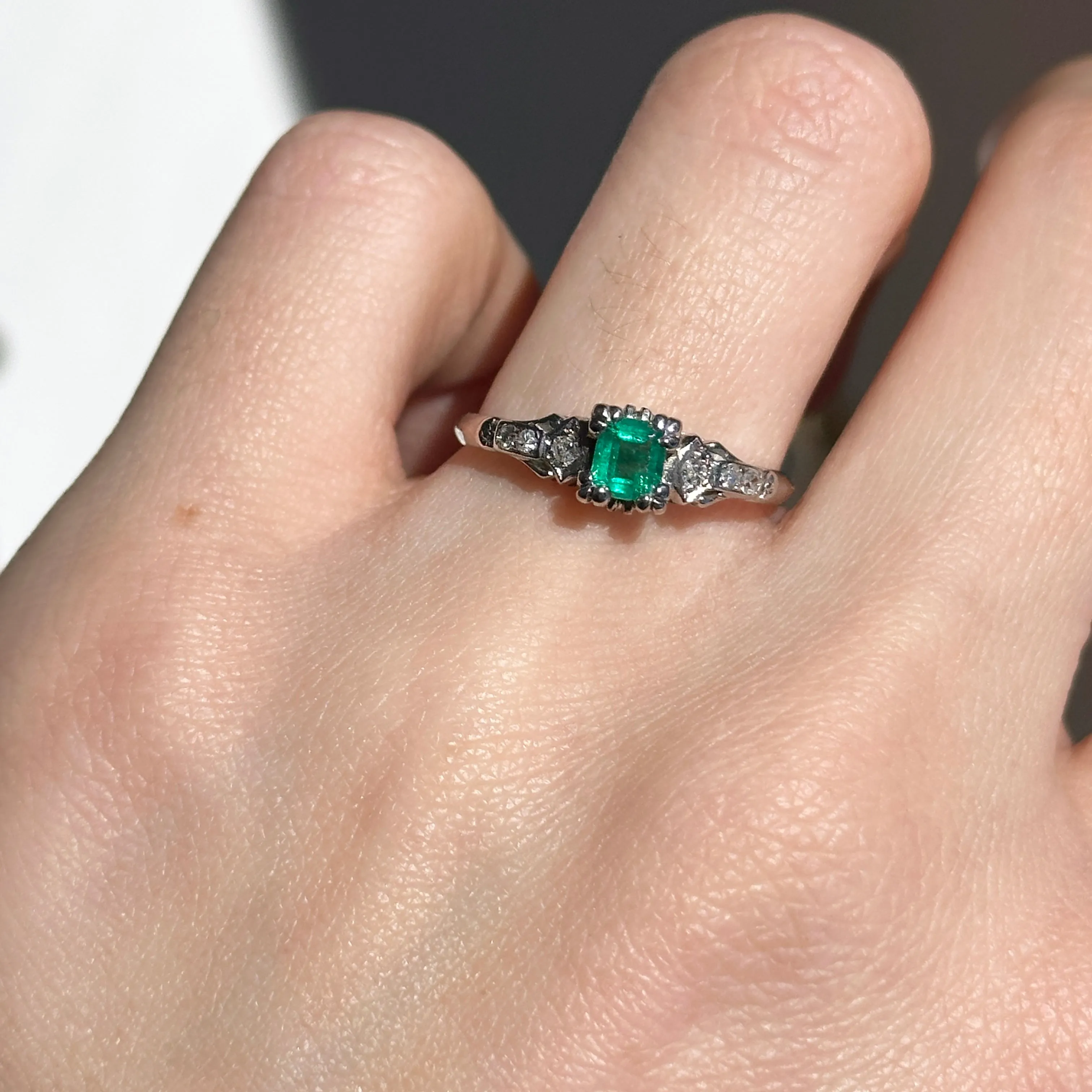 Vintage 18K White Gold Emerald   Diamond Ring