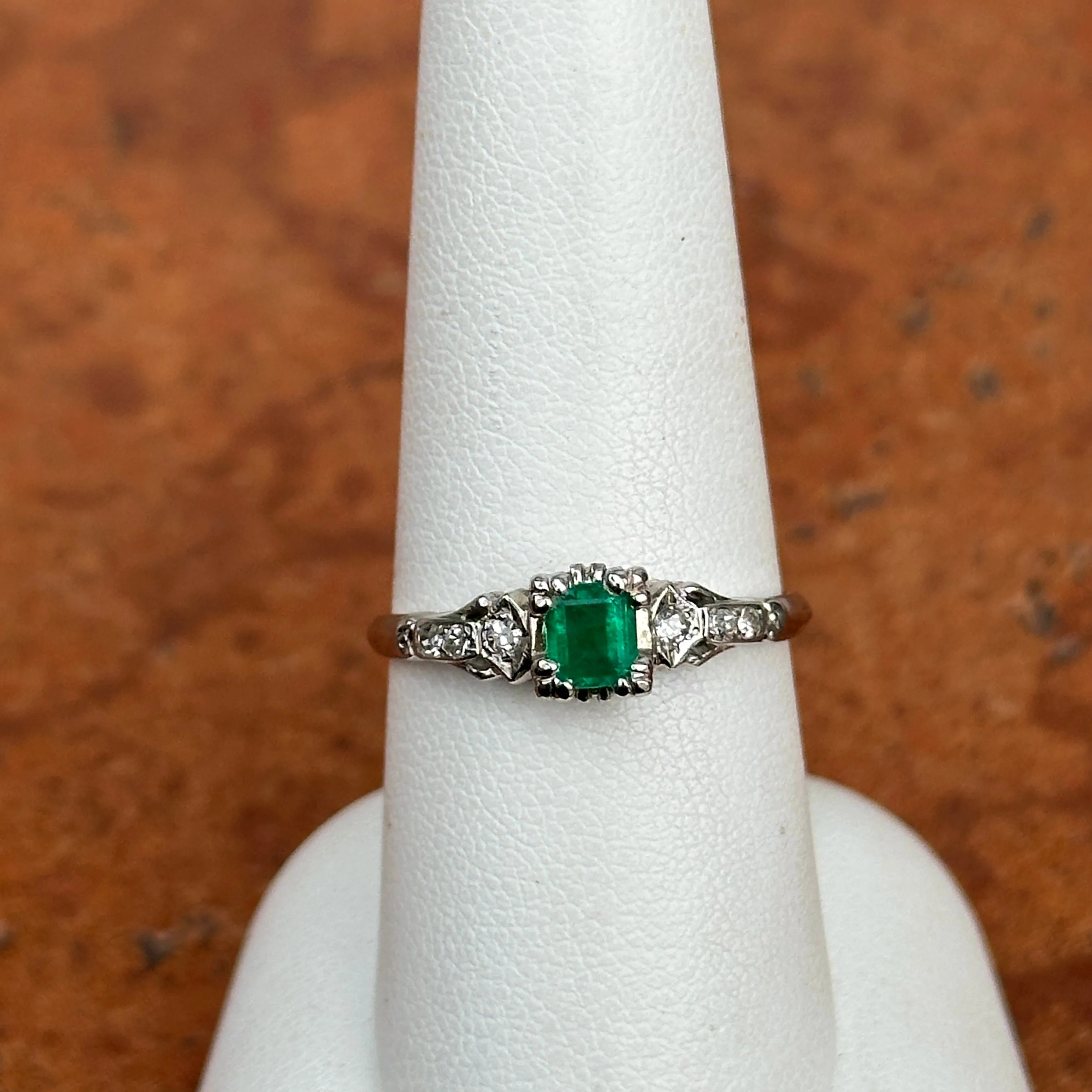 Vintage 18K White Gold Emerald   Diamond Ring