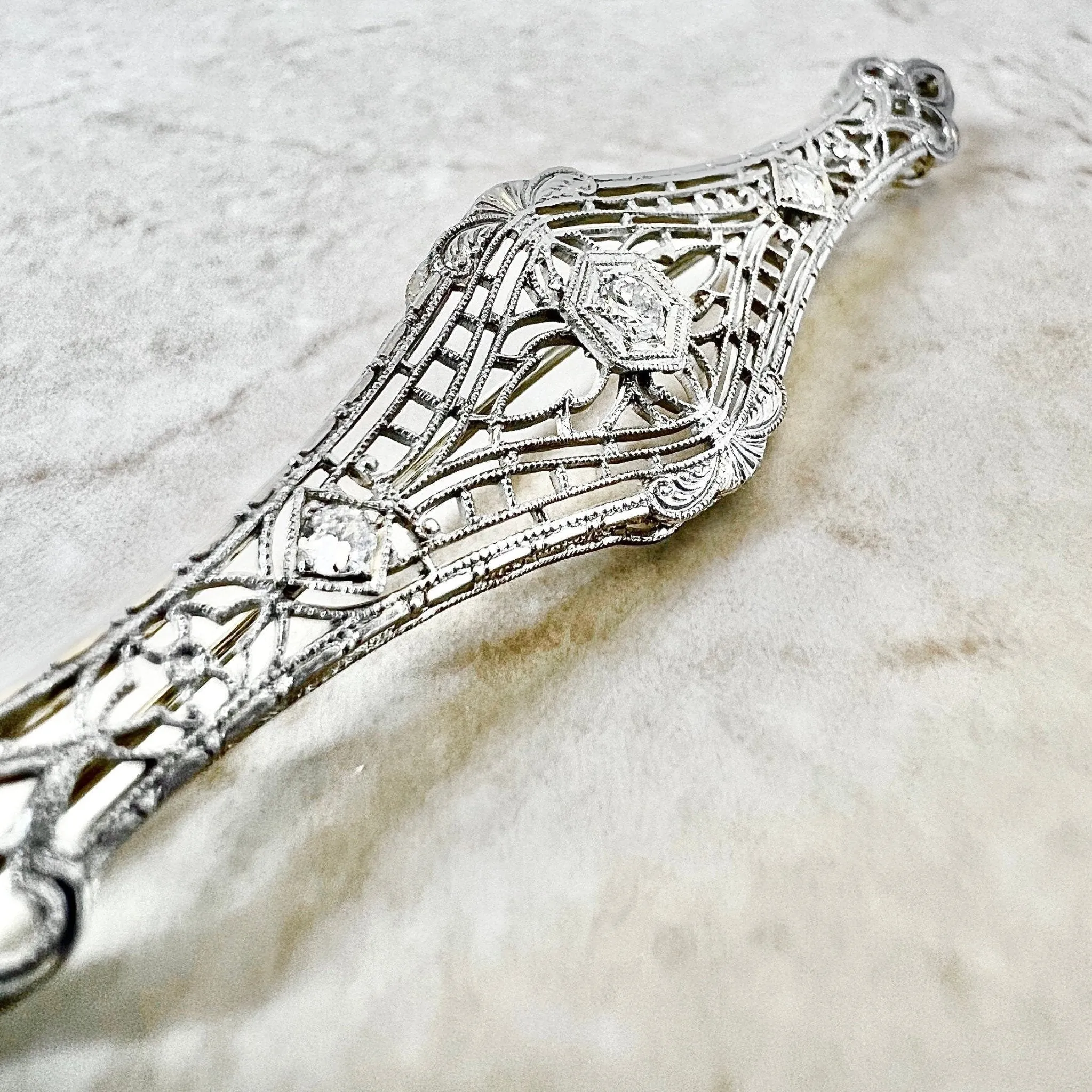 Vintage Art Deco 14 Karat White Gold & Platinum Filigree Diamond Brooch