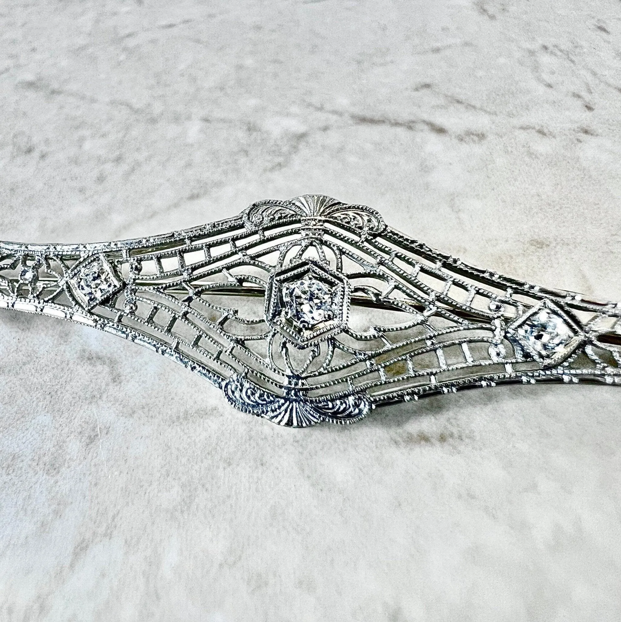 Vintage Art Deco 14 Karat White Gold & Platinum Filigree Diamond Brooch