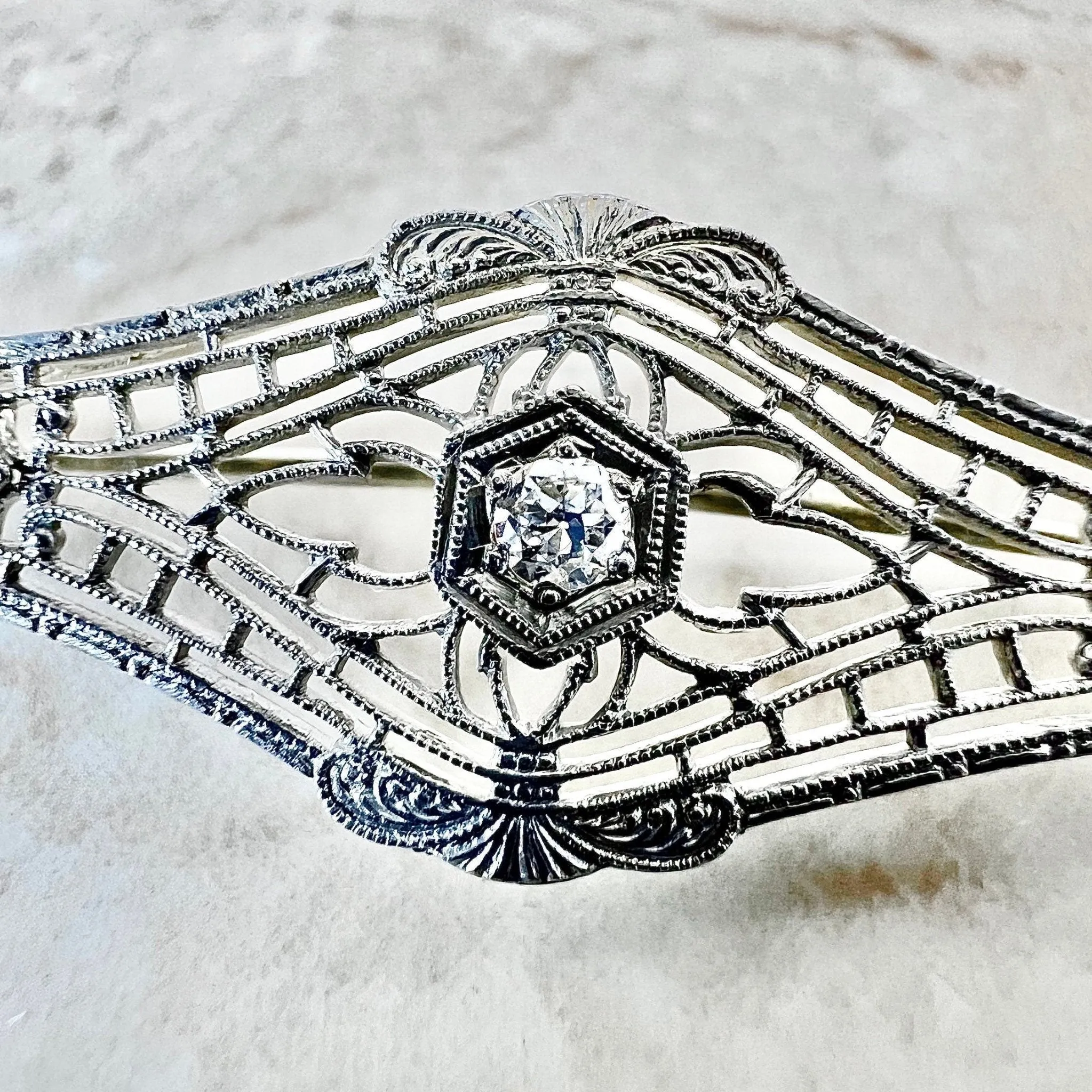 Vintage Art Deco 14 Karat White Gold & Platinum Filigree Diamond Brooch
