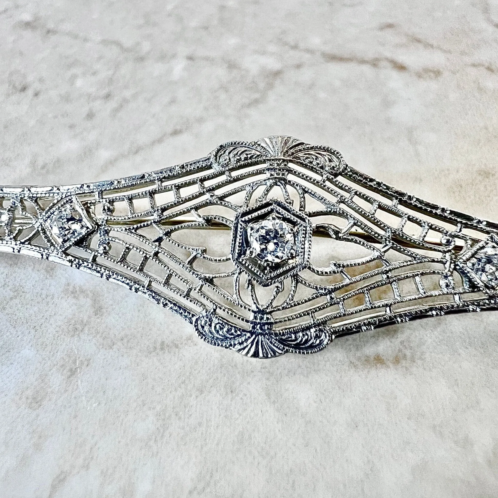 Vintage Art Deco 14 Karat White Gold & Platinum Filigree Diamond Brooch