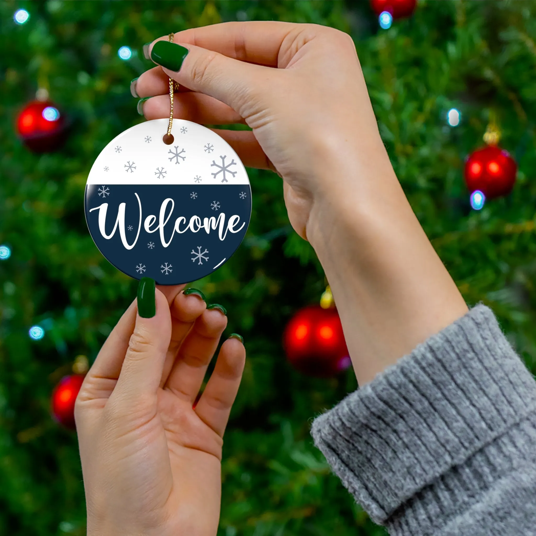 Welcome Snowflake Ceramic Disc Ornament       Item #3765441
